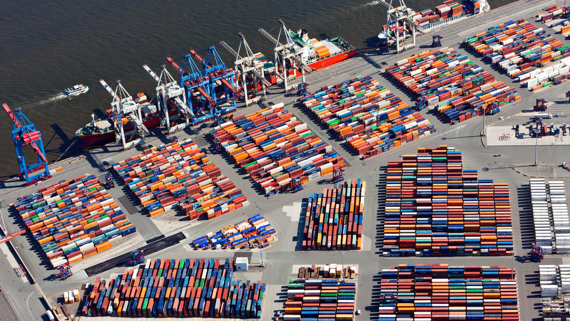 CMA CGM closes Santos Brasil acquisition