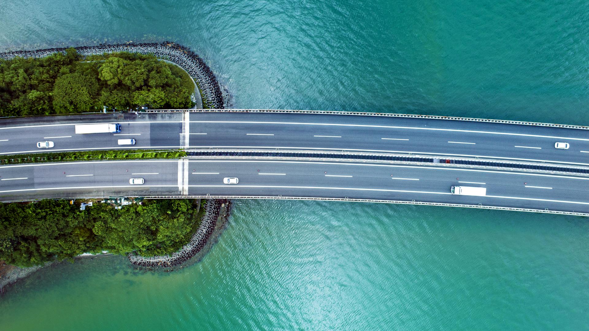 CMA CGM boxship to navigate Strait of Hormuz via Iran-approved corridor